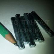 Ось с отверстиями под шплинт 5х40 оцинкованная исполнение 2 ГОСТ 9650-80 производство ТАНТАЛ сталь 45 - Ось с отверстиями под шплинт 5х40 оцинкованная исполнение 2 ГОСТ 9650-80 производство ТАНТАЛ сталь 45